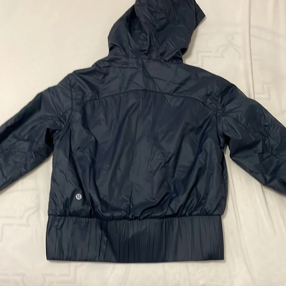Lululemon jacket - Picture 2 of 4